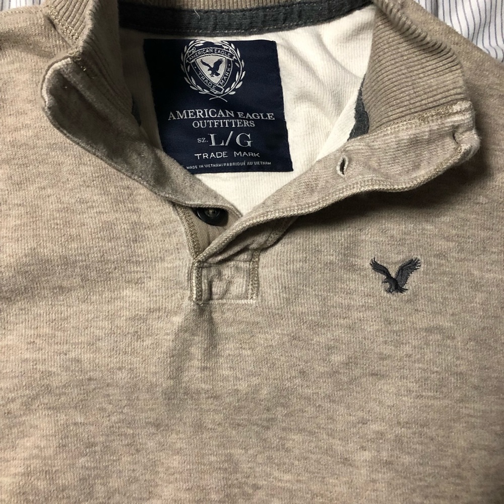 Men’s American eagle long sleeve sweater shirt